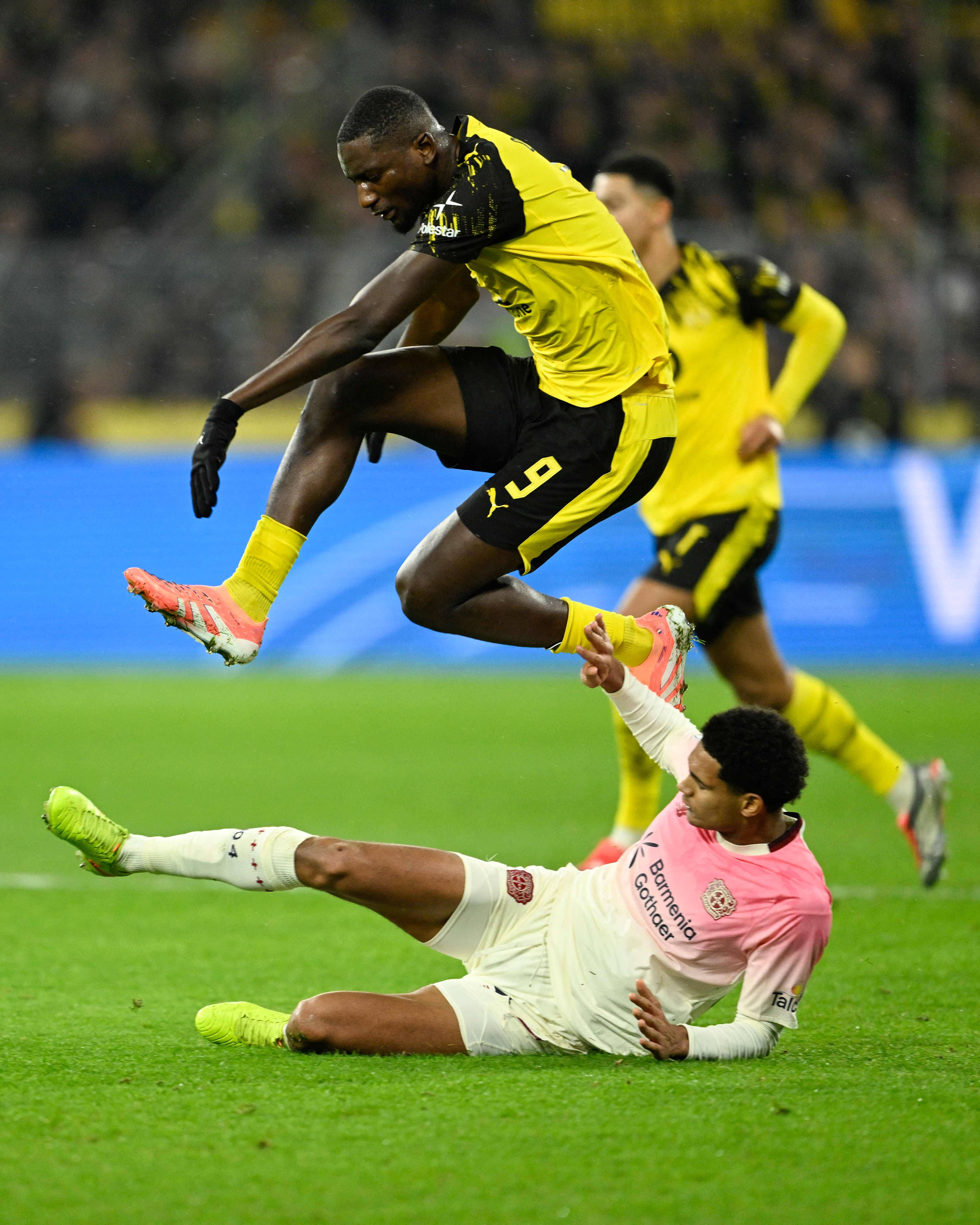 爱游戏体育在线-曼联创耻辱纪录